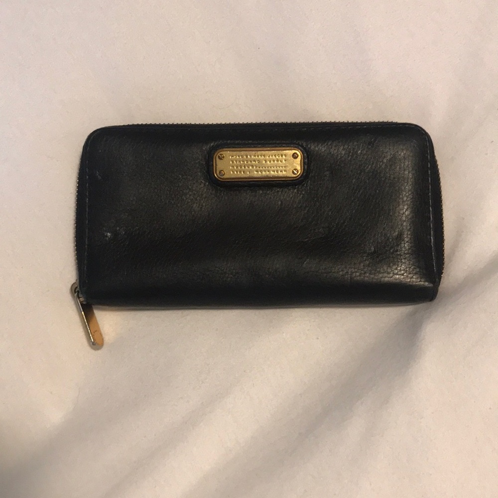 Marc Jacobs wallet